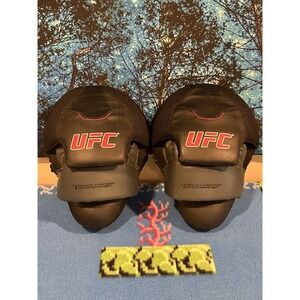 UFC Punch Gloves‎